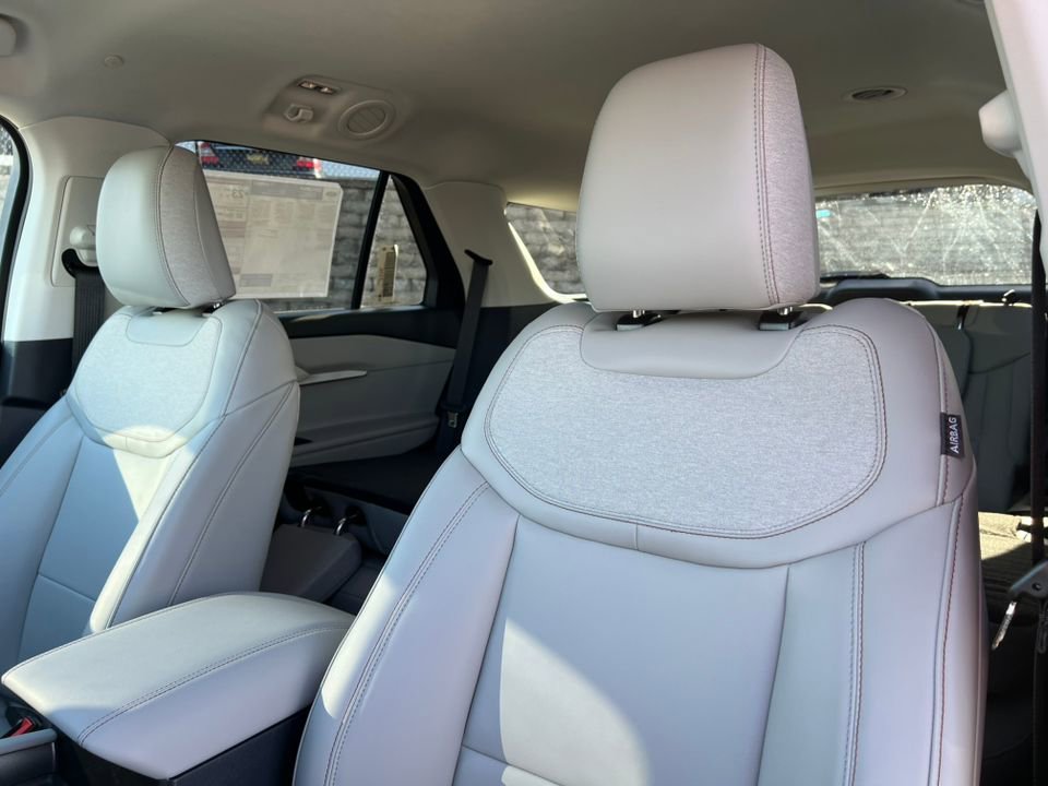 Used 2026 Ford Explorer Active w/ Active Comfort Package image 13