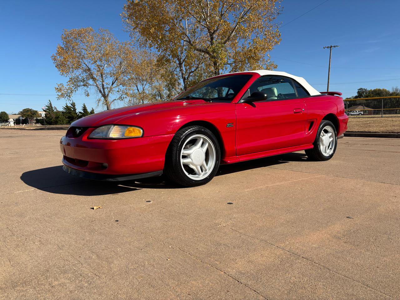 Used 1994 Ford Mustang GT RWD image 29