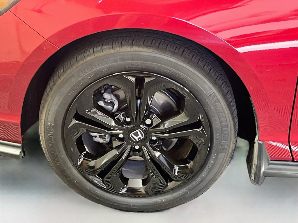 Used 2025 Honda Accord LX image 11