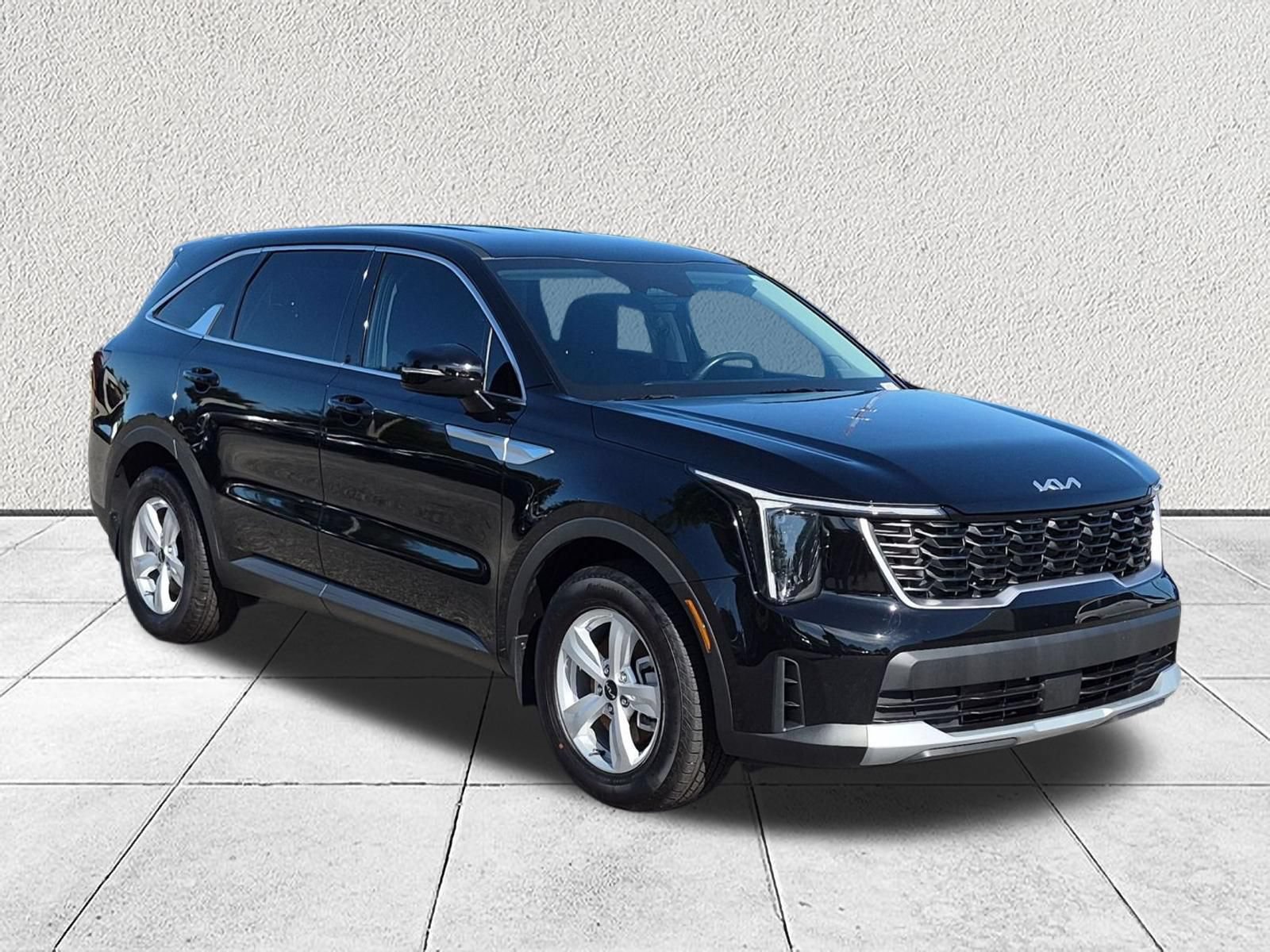 Used 2026 Kia Sorento LX FWD image 1