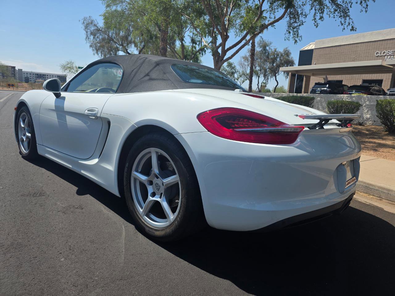 Used 2016 Porsche Boxster w/ Infotainment Package RWD image 11