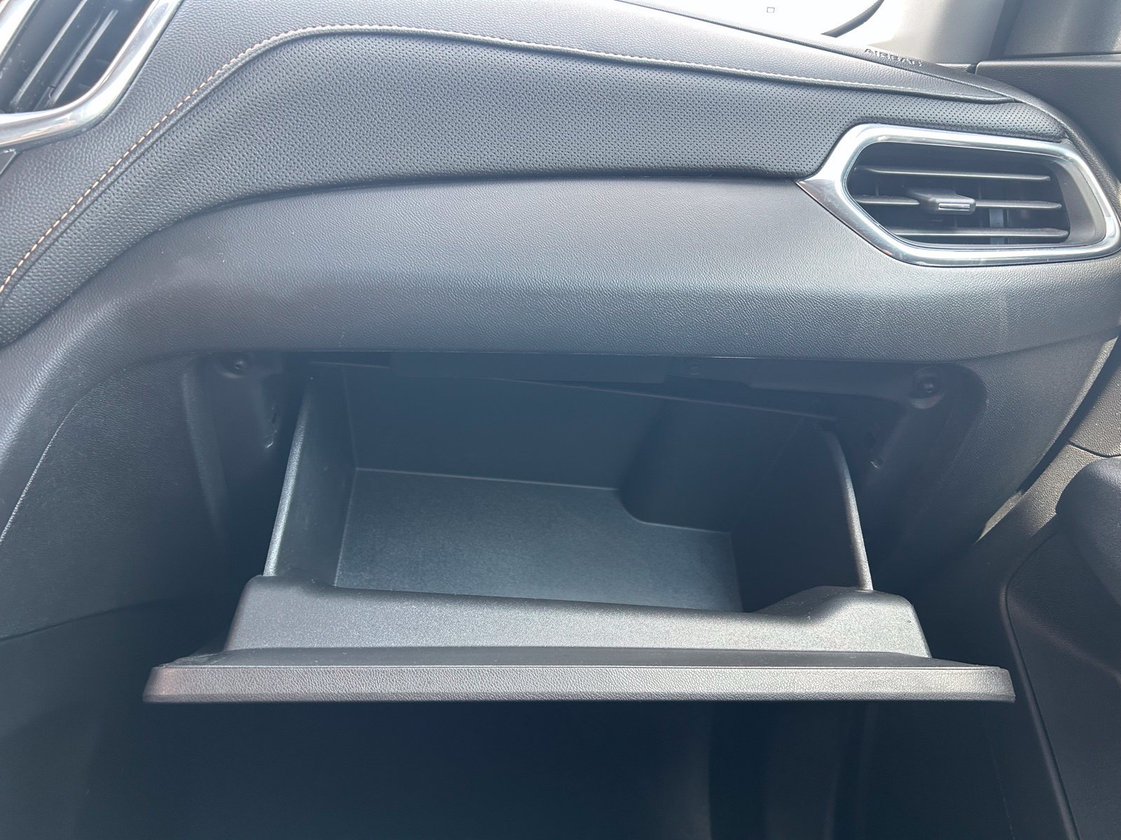 Used 2020 Chevrolet Equinox Premier AWD/4WD image 25