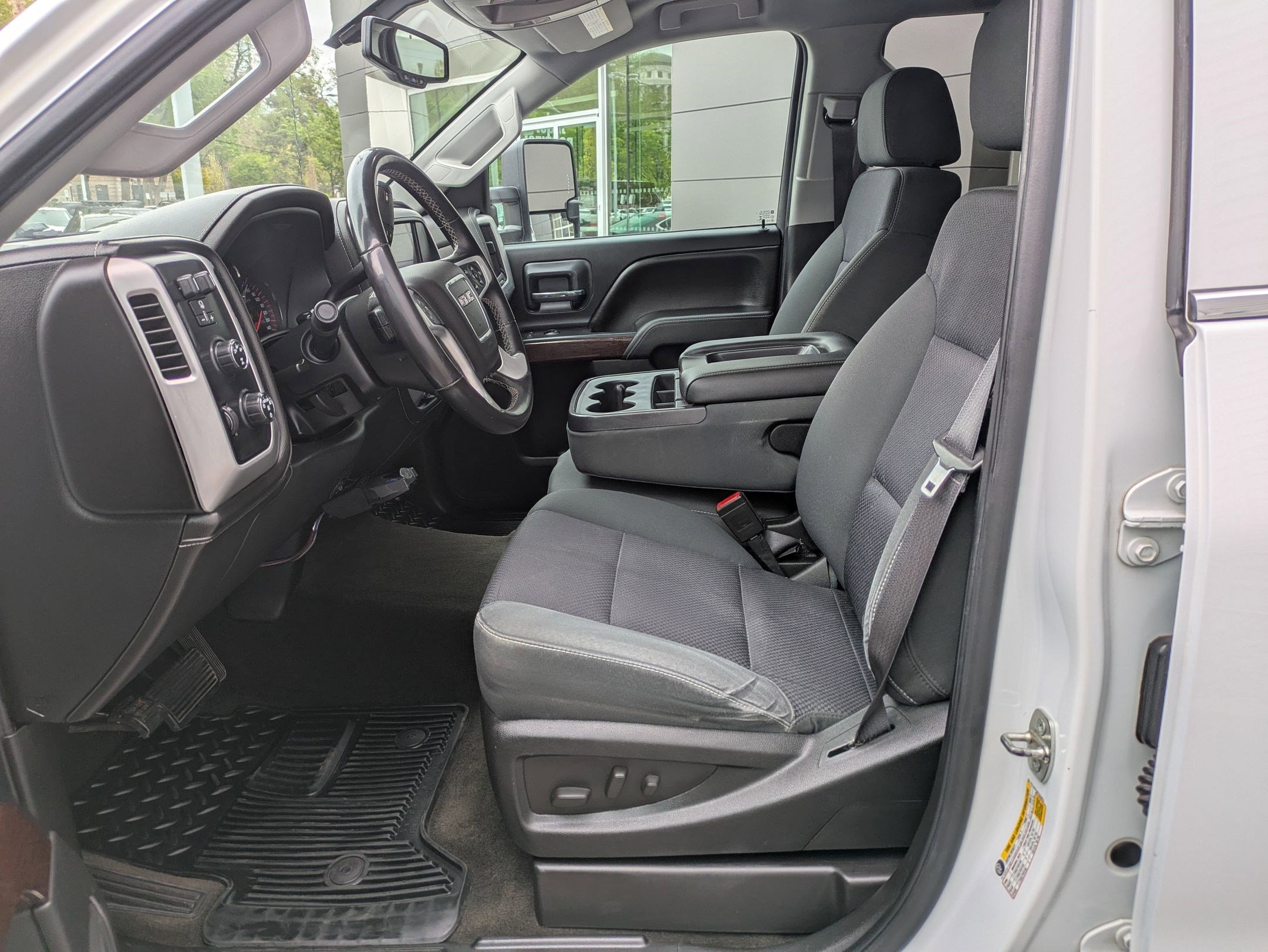 Used 2015 GMC Sierra 3500 SLE w/ SLE Preferred Package image 15