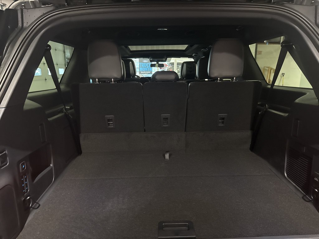 New 2026 Ford Expedition Max Platinum w/ Stealth Performance Package AWD/4WD image 32