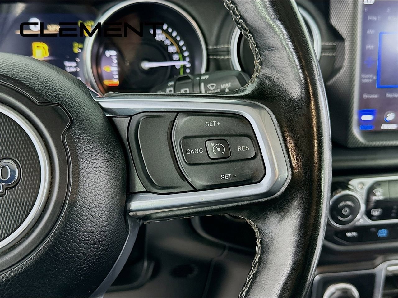 Used 2023 Jeep Wrangler Unlimited Sahara w/ Cold Weather Group image 17