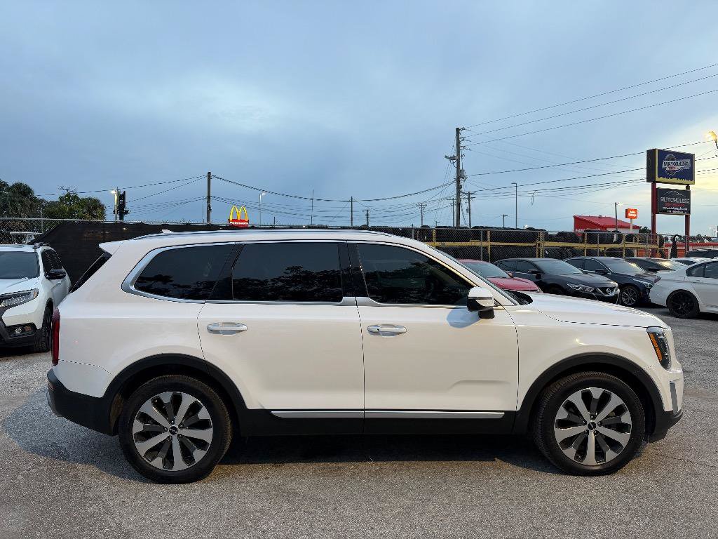 Used 2022 Kia Telluride S AWD/4WD image 4