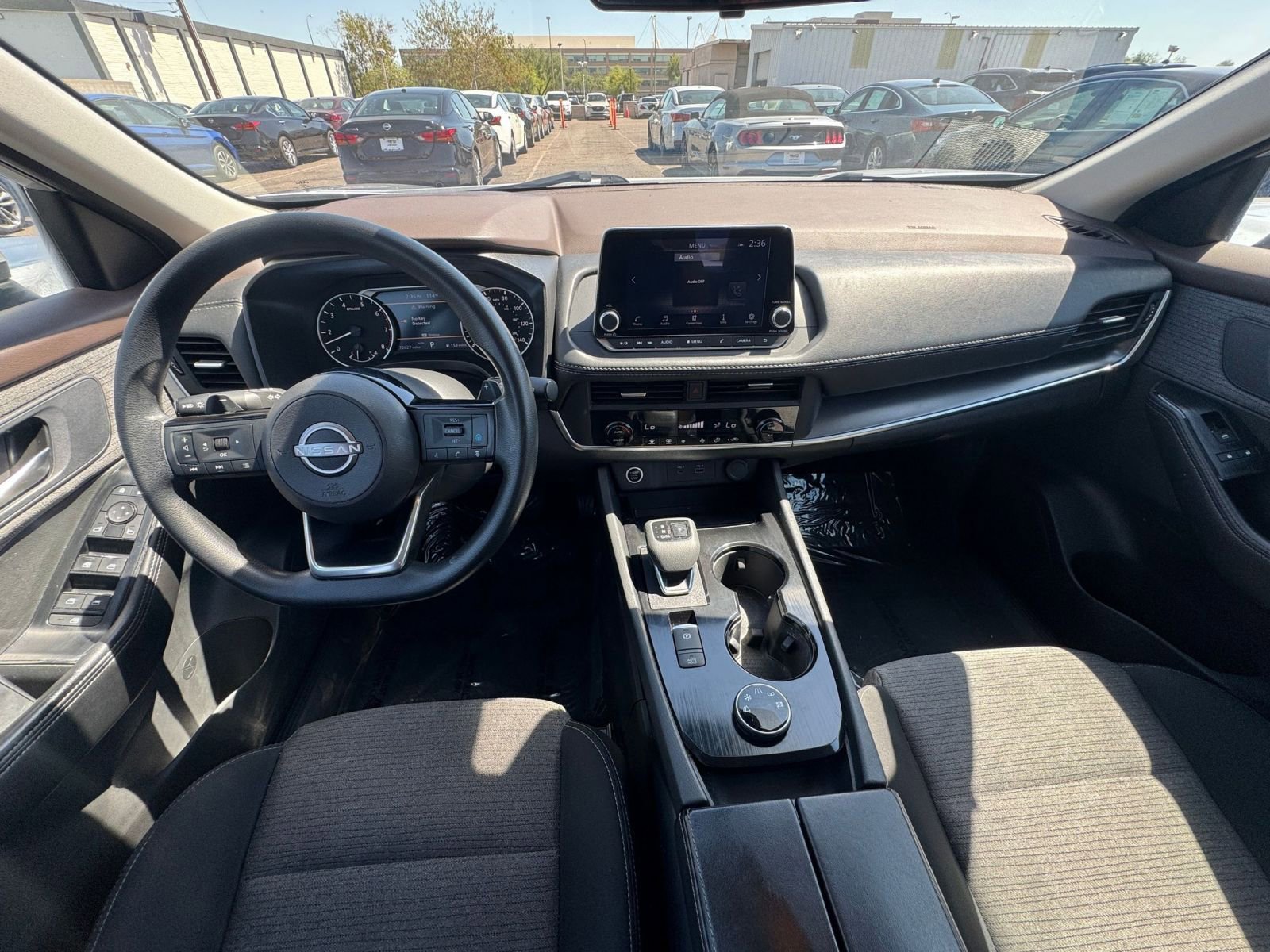 Used 2023 Nissan Rogue SV AWD/4WD image 34