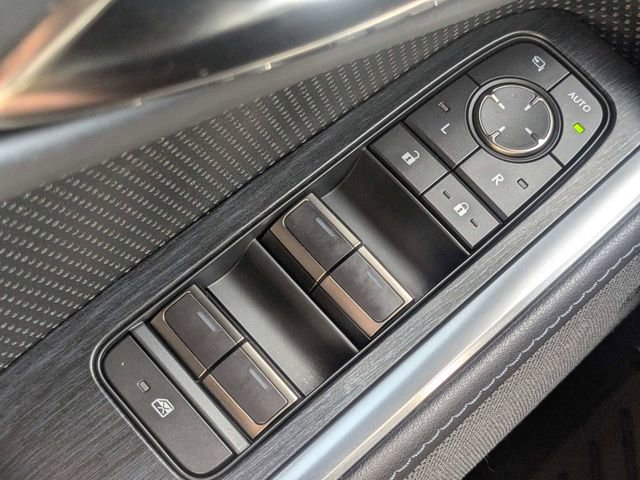 Used 2024 Lexus GX 550 w/ Accessory Package (2T) AWD/4WD image 27