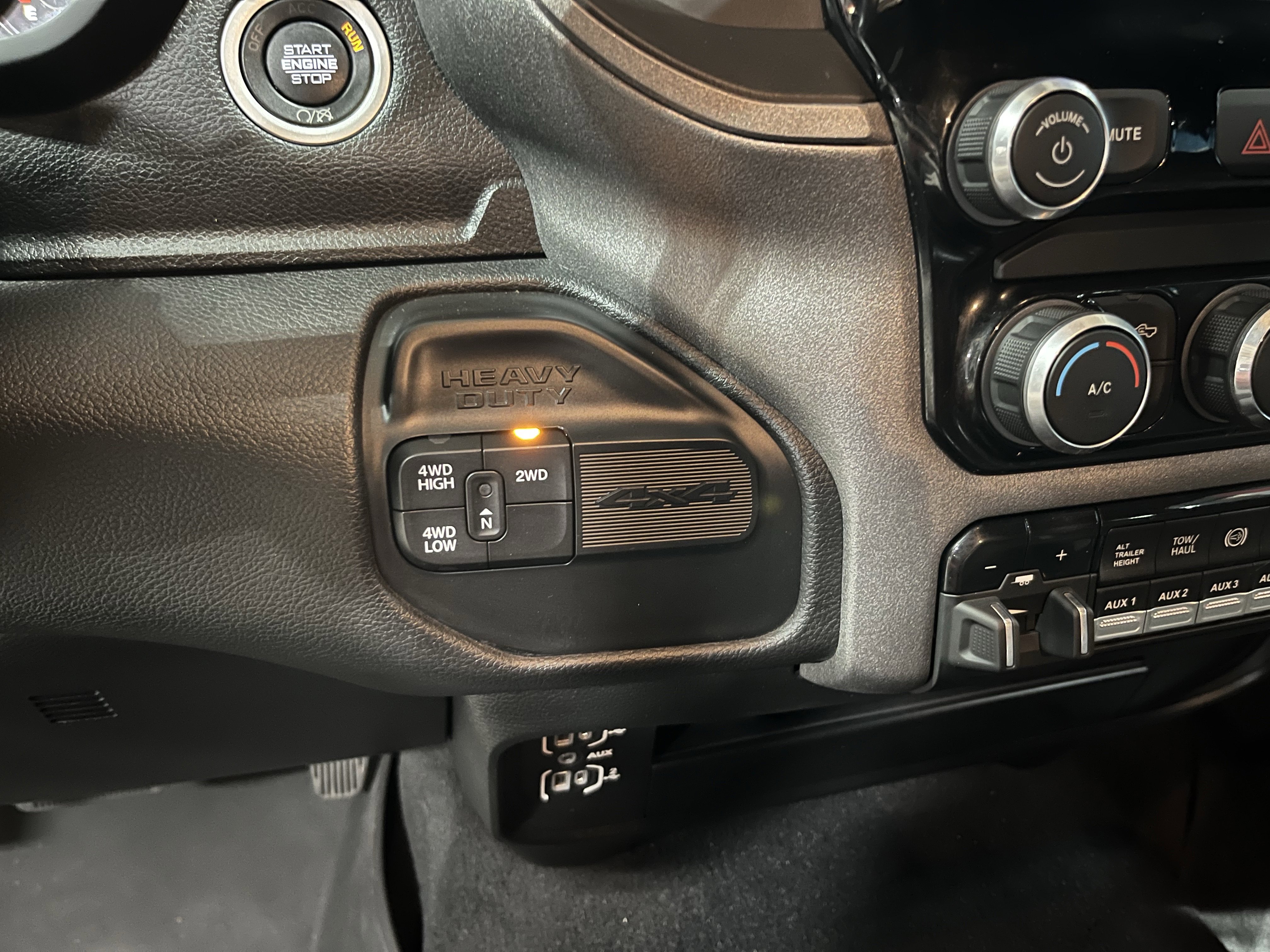 Used 2024 RAM 3500 Tradesman w/ Towing Technology Group image 23