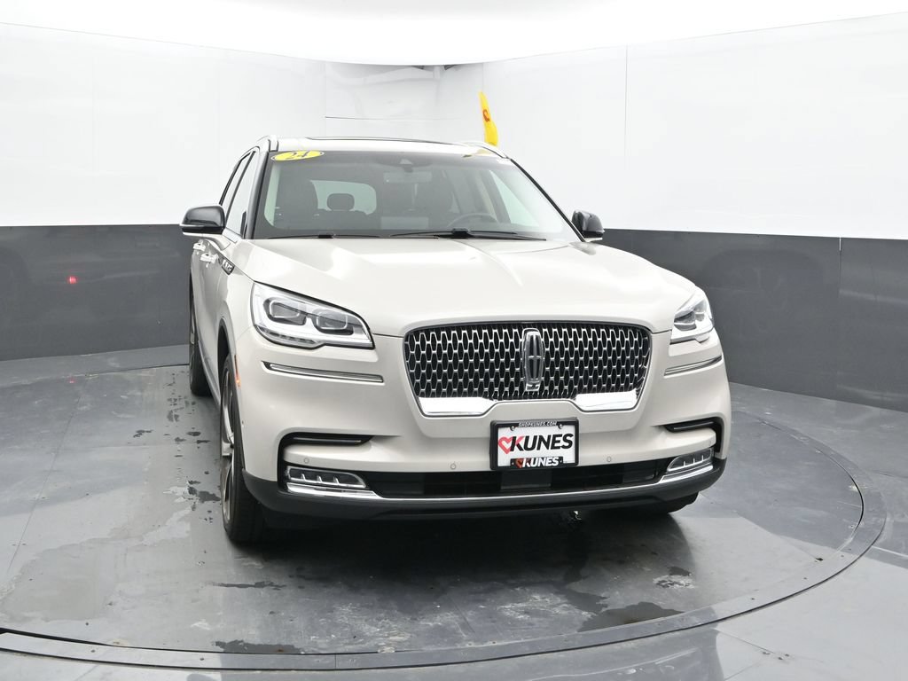 Used 2024 Lincoln Aviator Reserve w/ Equipment Group 201A AWD/4WD image 4