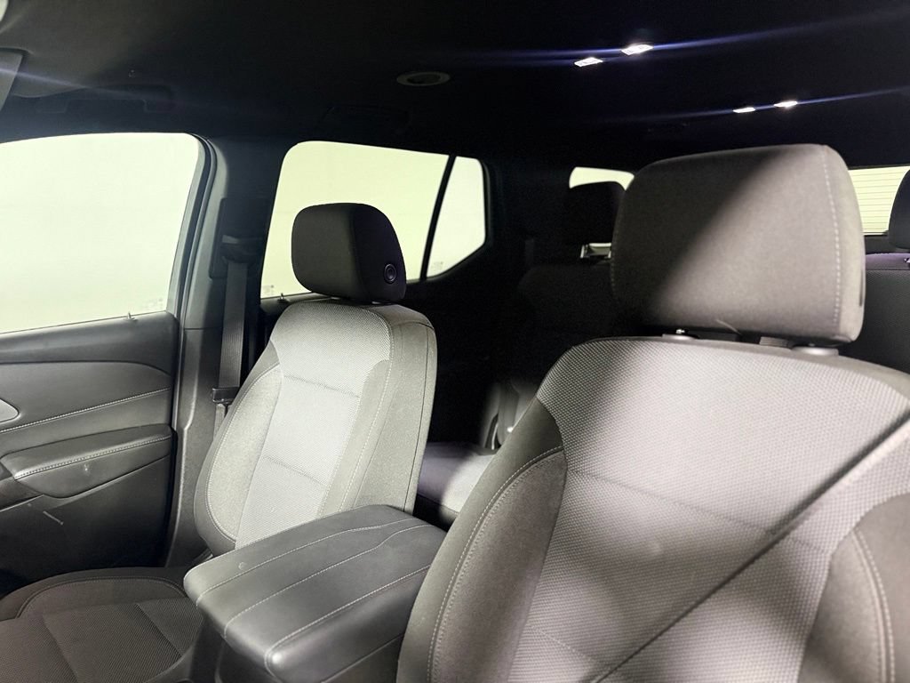 Used 2023 Chevrolet Traverse LT w/ LPO, Cargo Package AWD/4WD image 19