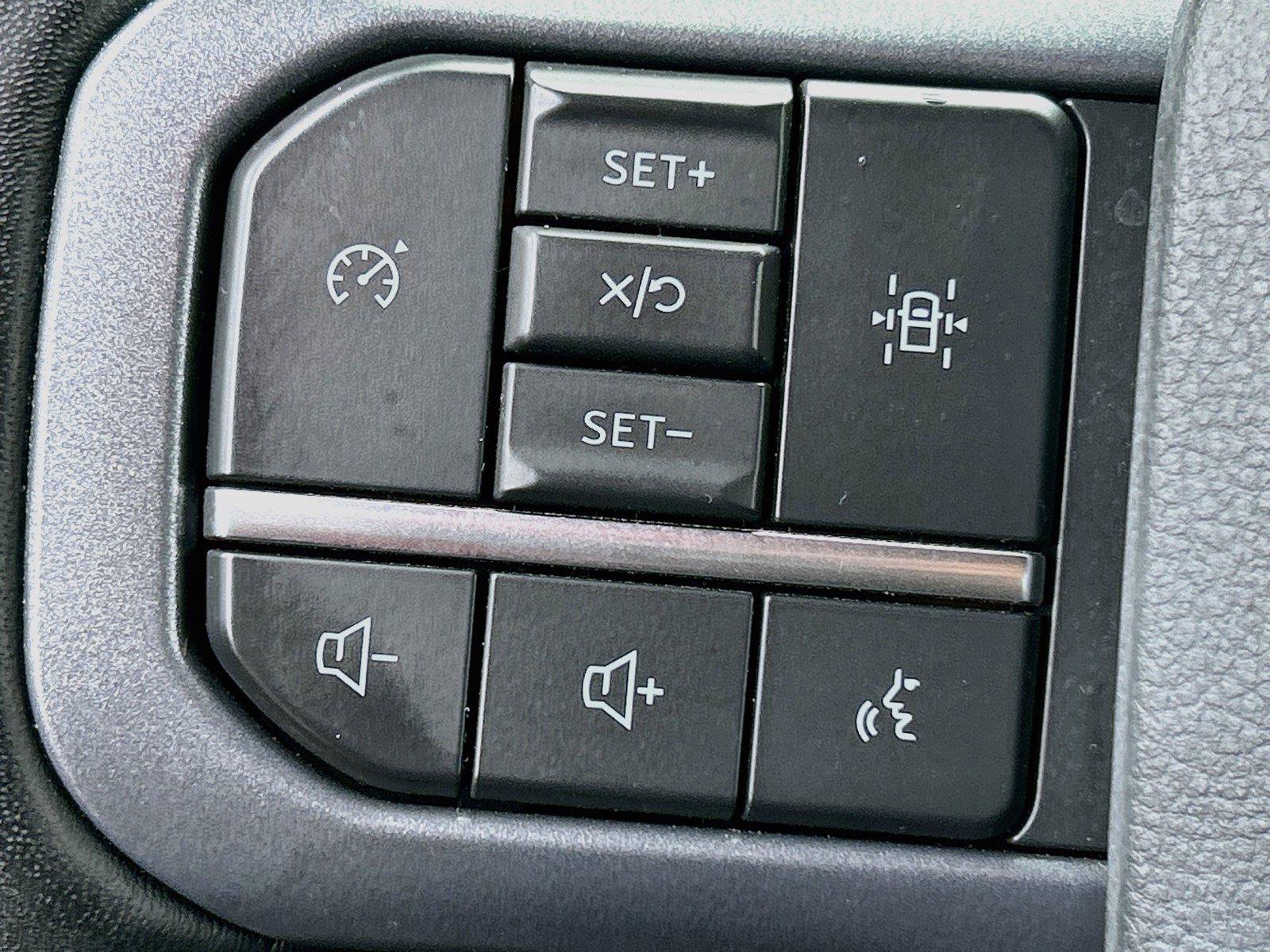 Used 2023 Ford F150 Lariat AWD/4WD image 37