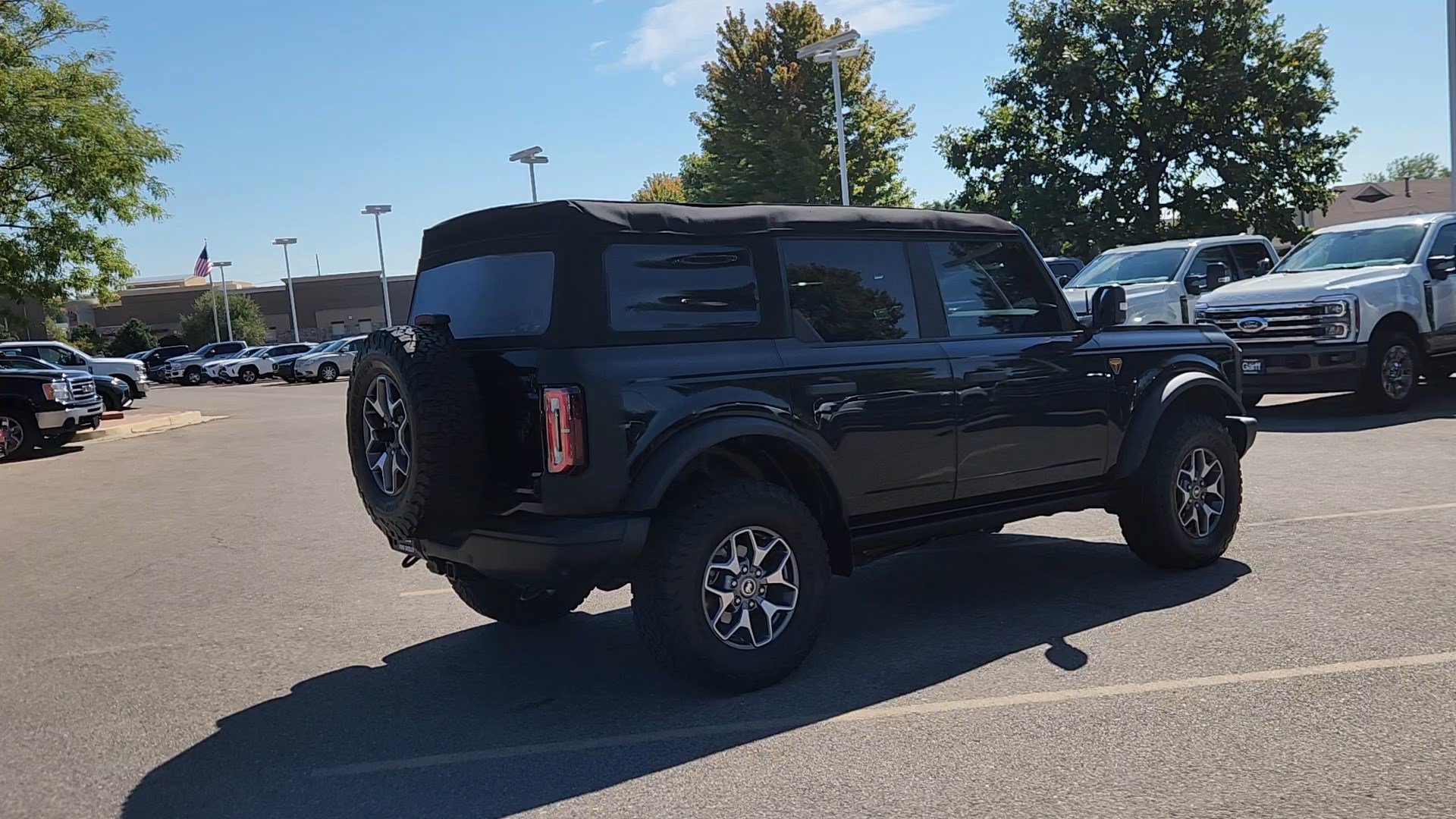 Used 2023 Ford Bronco Badlands AWD/4WD image 14