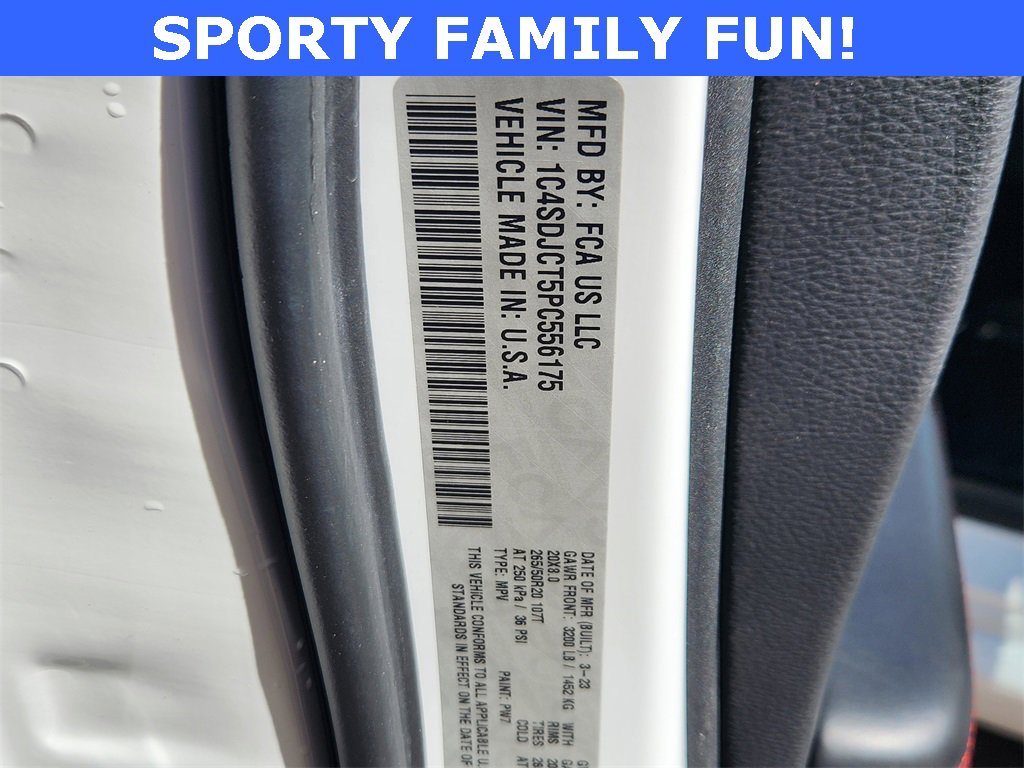 Used 2023 Dodge Durango R/T image 32