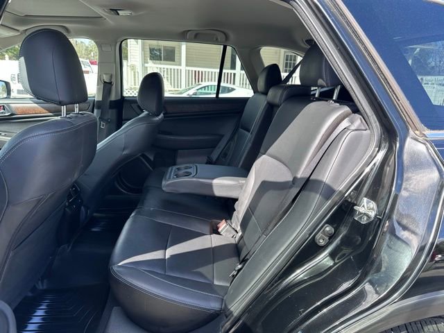 Used 2017 Subaru Outback 2.5i Limited image 11