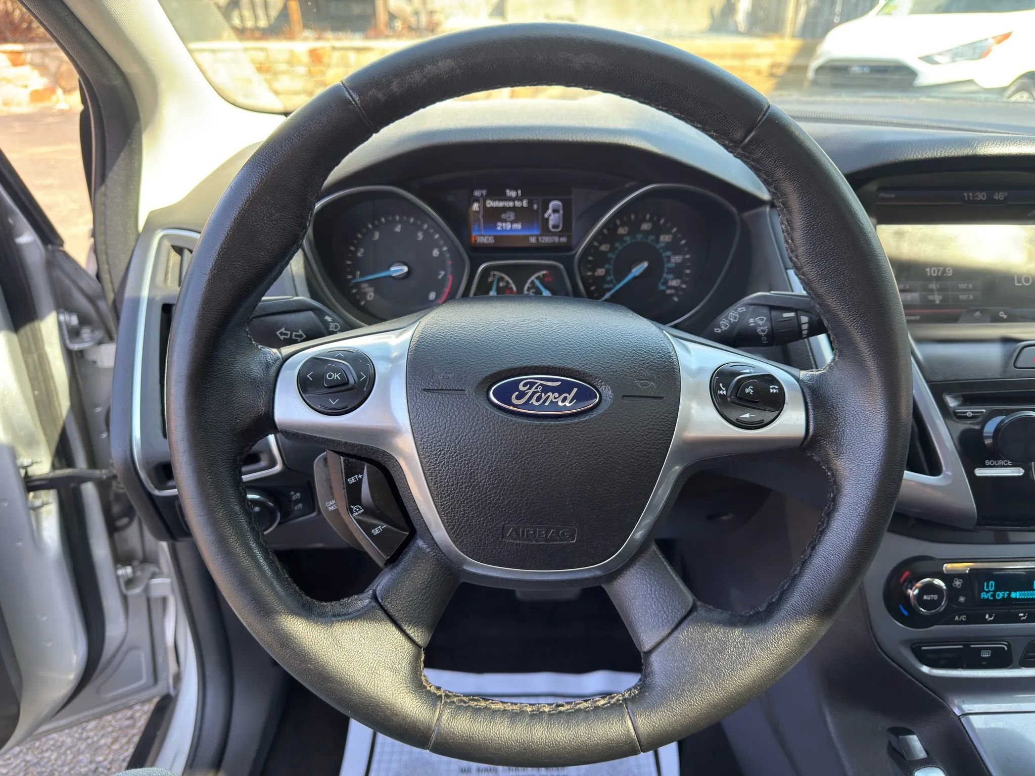 Used 2014 Ford Focus Titanium image 25