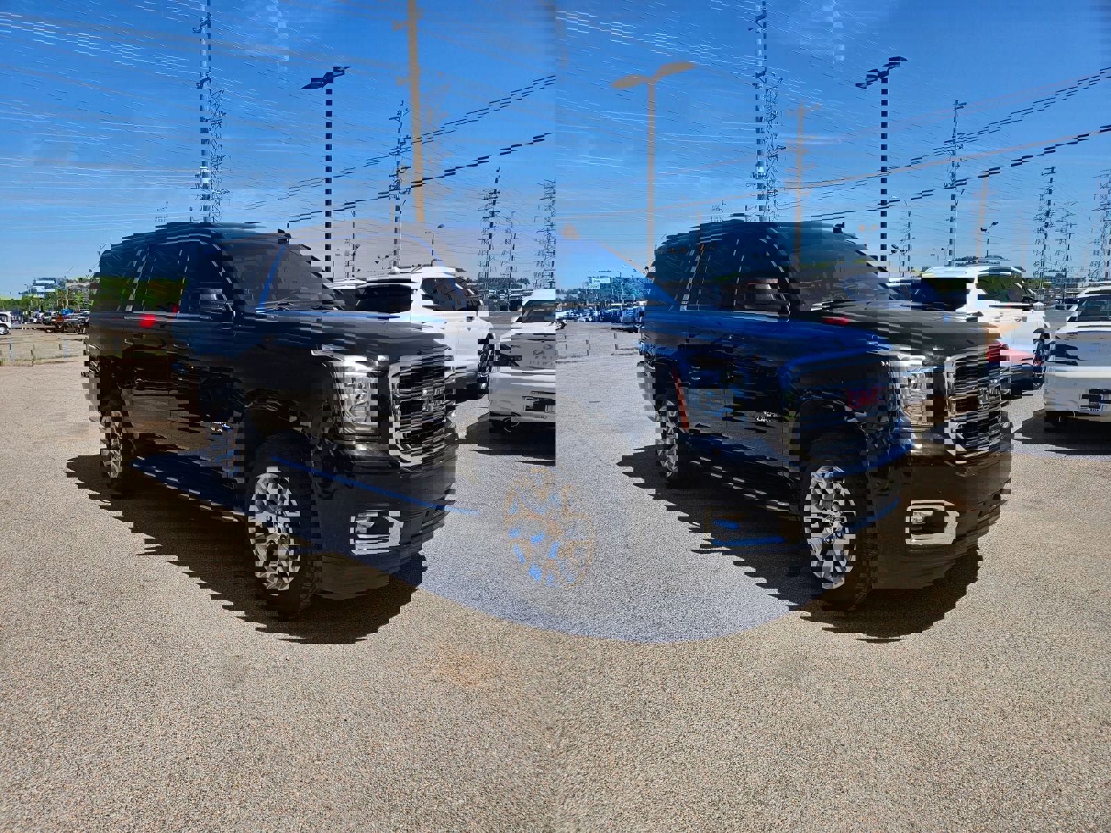 Used 2019 GMC Yukon XL SLT w/ Open Road Package image 8