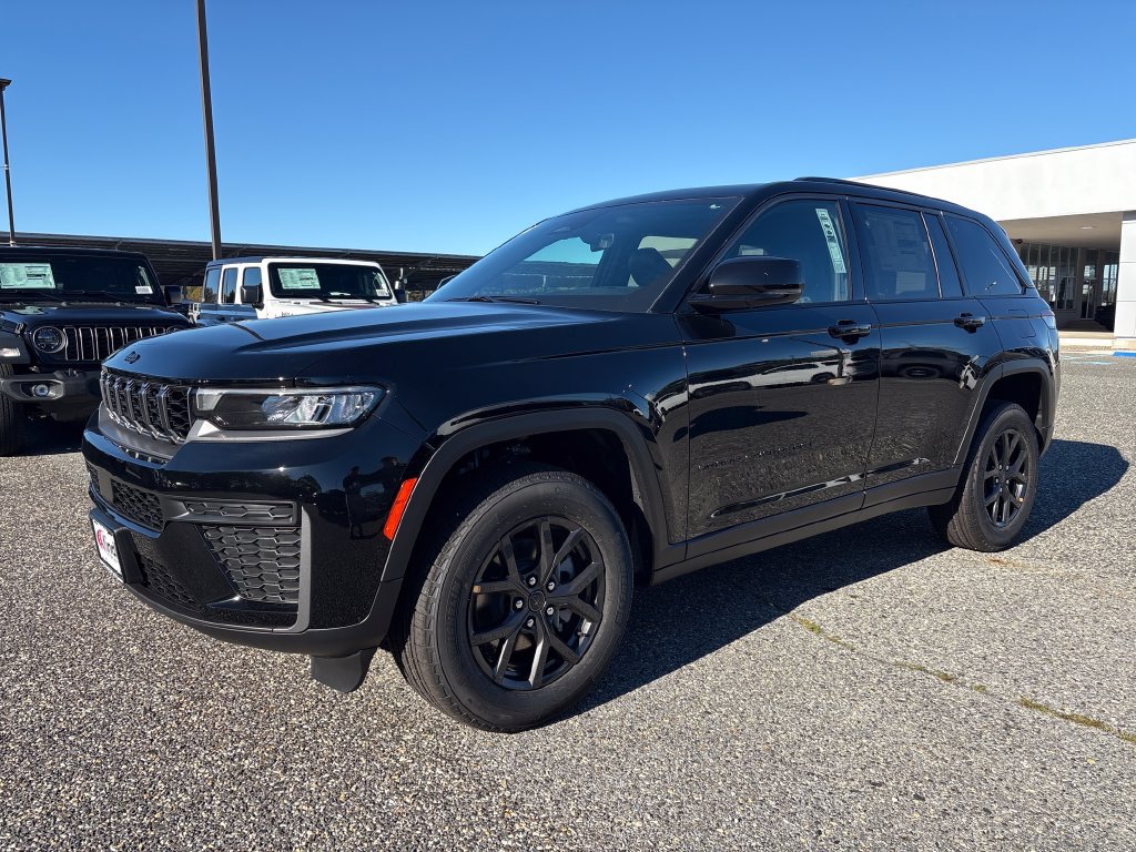 New 2027 Jeep Grand Cherokee 4WD image 4
