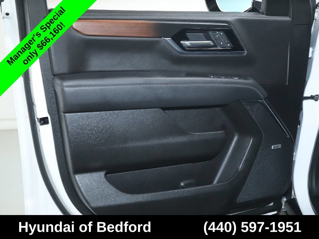 Used 2025 GMC Yukon Denali AWD/4WD image 18