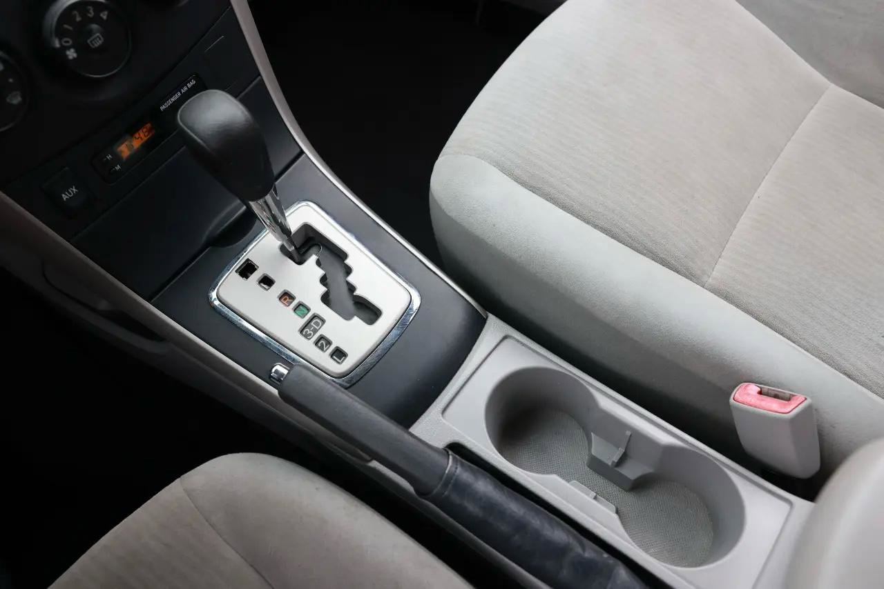 Used 2010 Toyota Corolla LE FWD image 33