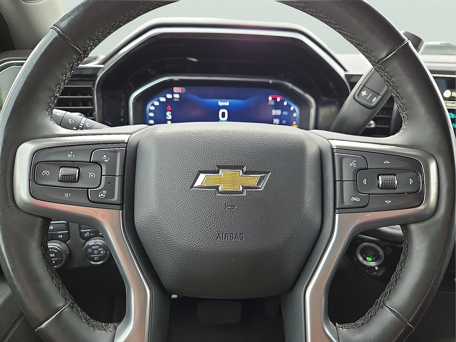 Certified 2025 Chevrolet Silverado 2500 LT AWD/4WD image 24