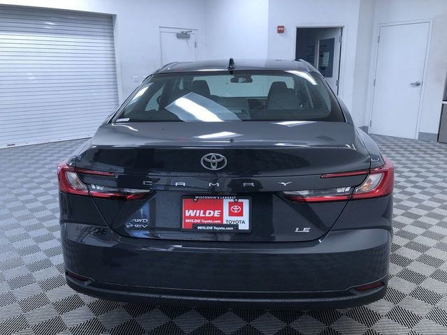 Used 2025 Toyota Camry SE image 13