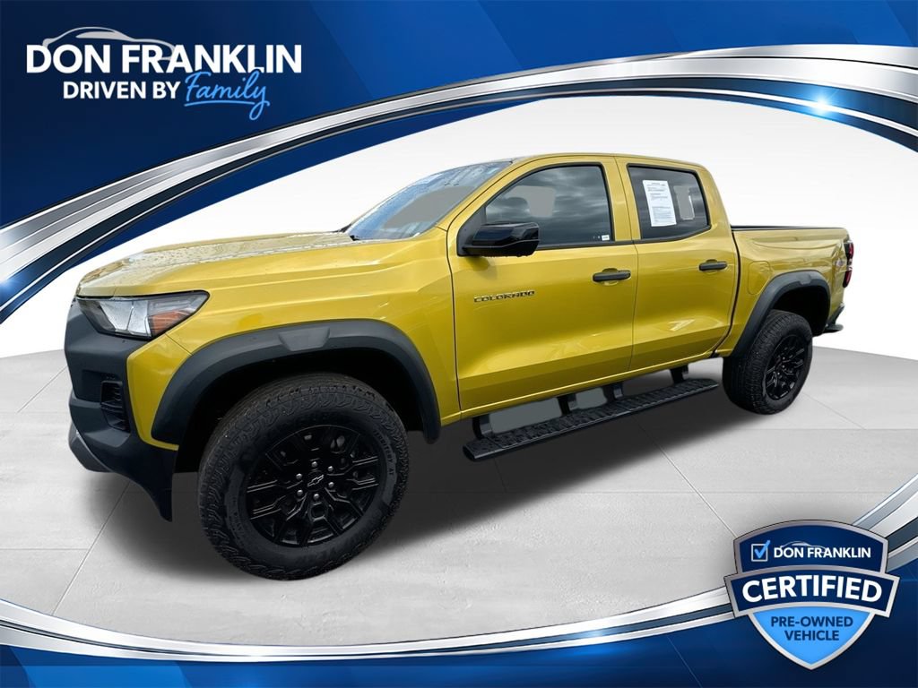 Used 2023 Chevrolet Colorado Trail Boss w/ Technology Package AWD/4WD image 1