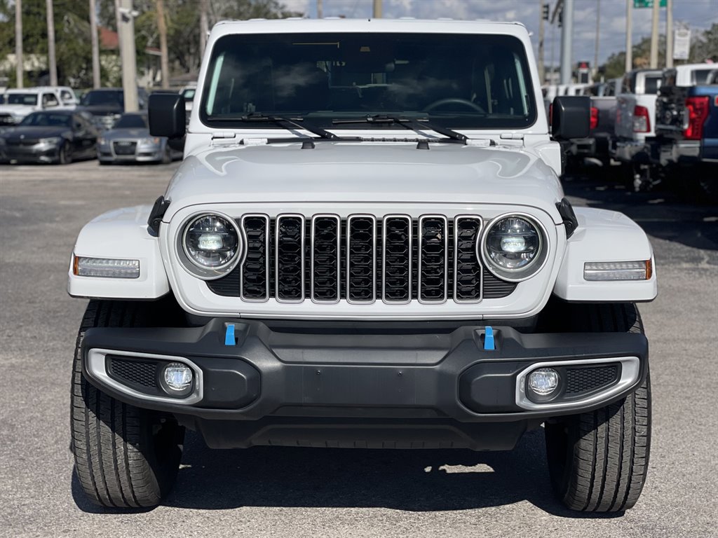 Used 2024 Jeep Wrangler Unlimited Sahara image 17