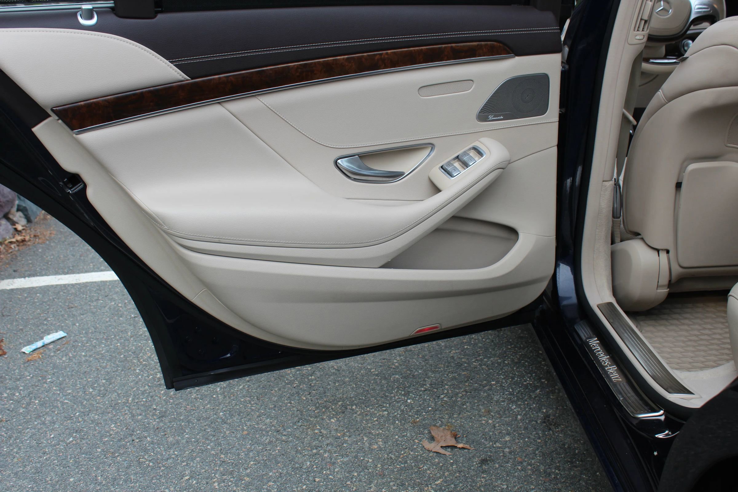 Used 2015 Mercedes-Benz S 550 4MATIC Sedan image 14