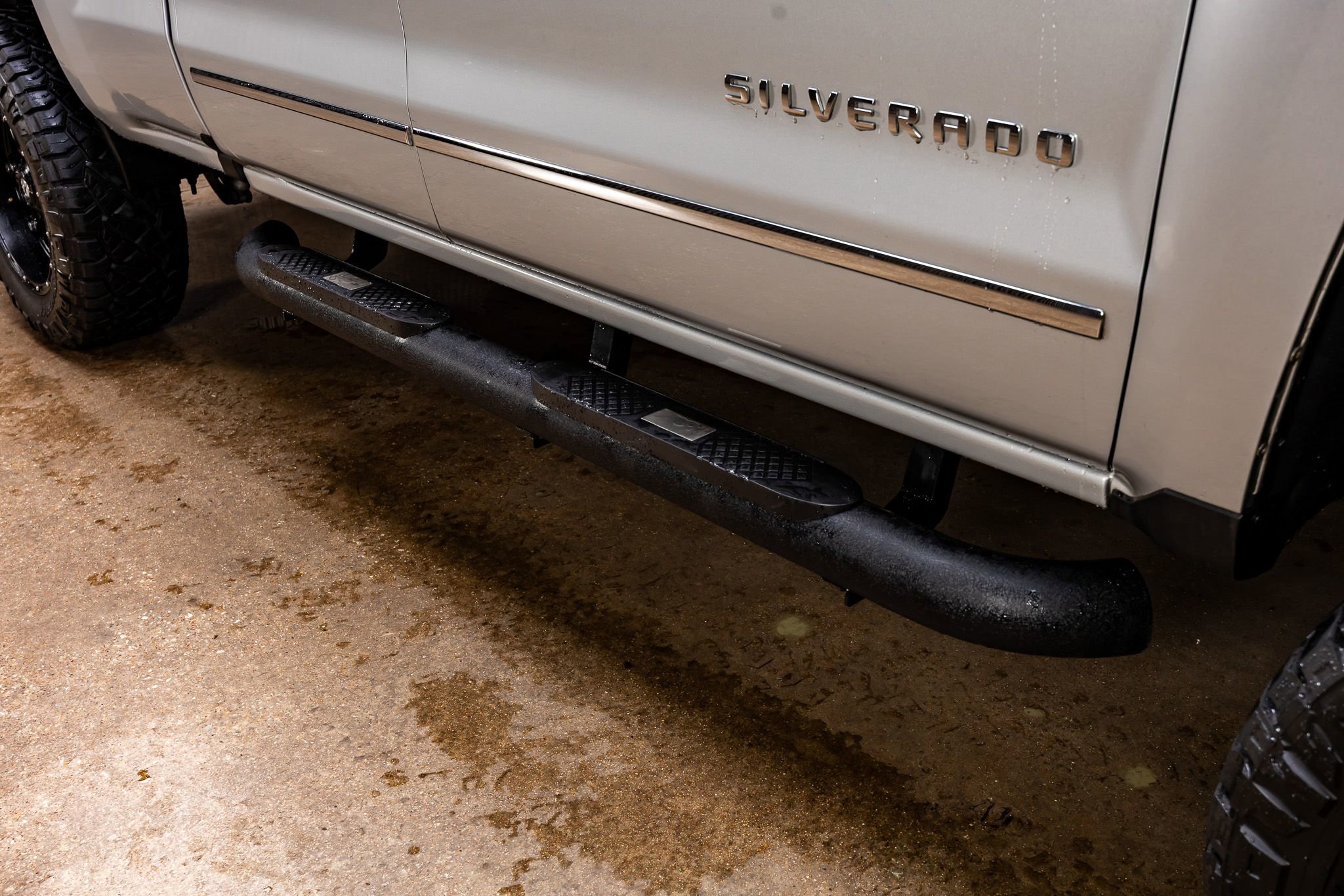 Used 2017 Chevrolet Silverado 1500 LTZ w/ Sport Package AWD/4WD image 12