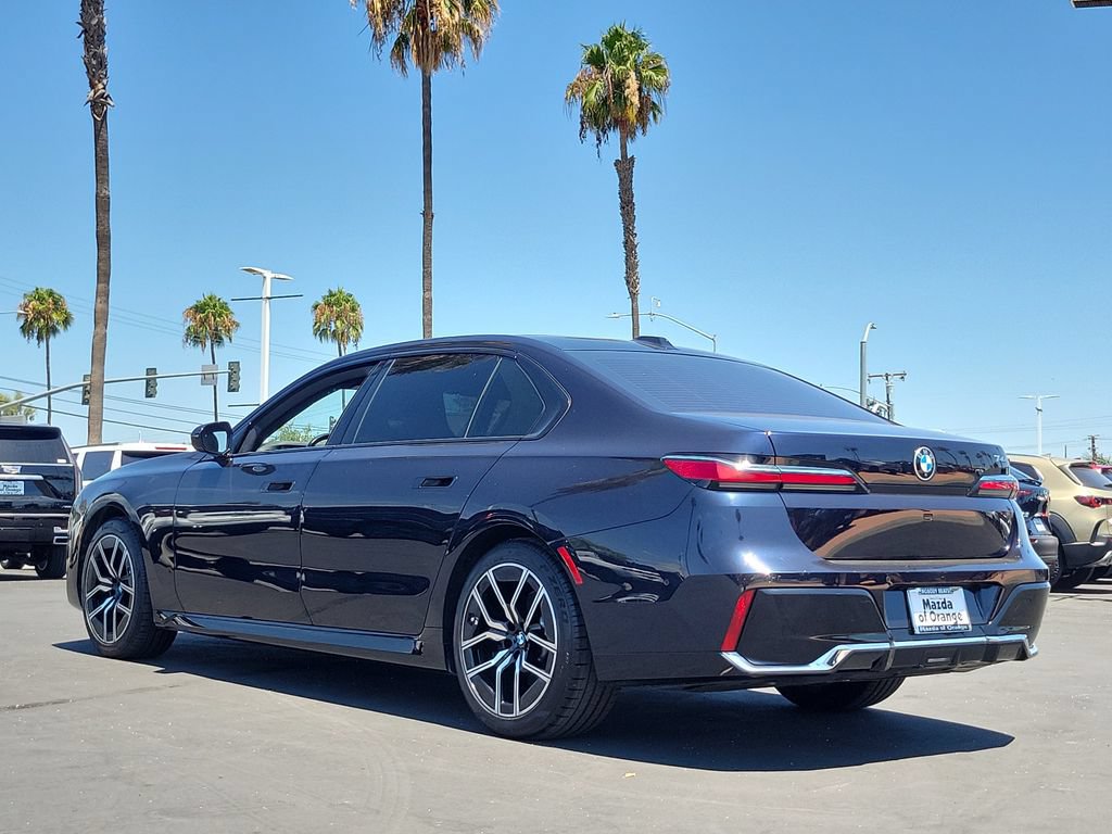 Used 2024 BMW 740i RWD image 2