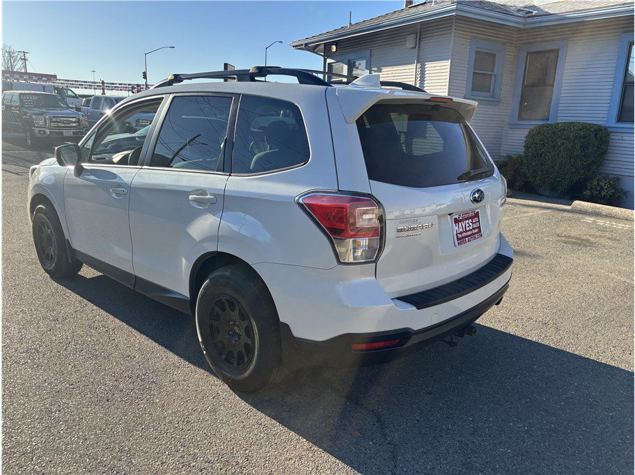 Used 2018 Subaru Forester 2.5i Premium AWD/4WD image 4