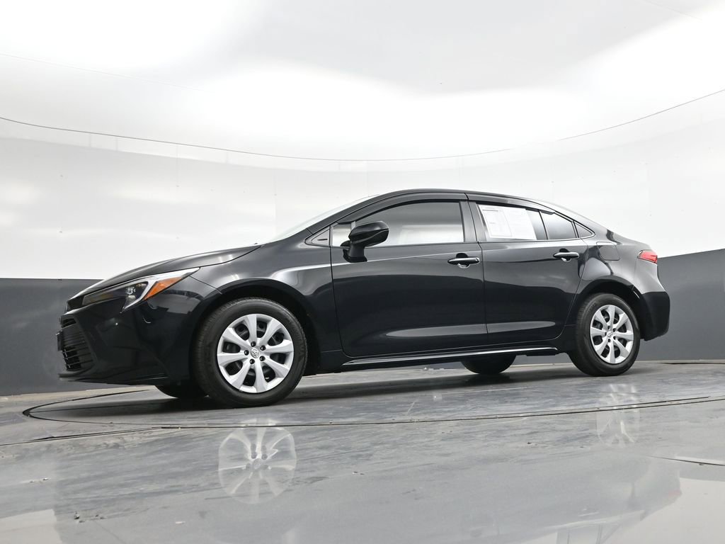 Used 2024 Toyota Corolla LE FWD image 44
