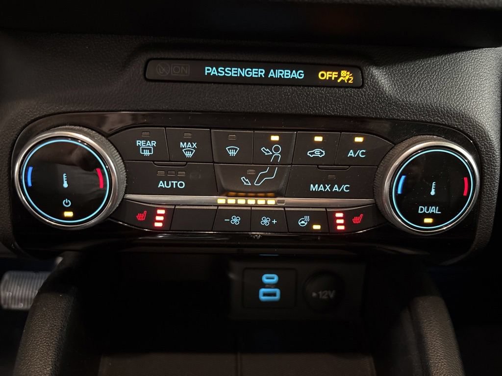 Used 2022 Ford Escape Titanium AWD/4WD image 19