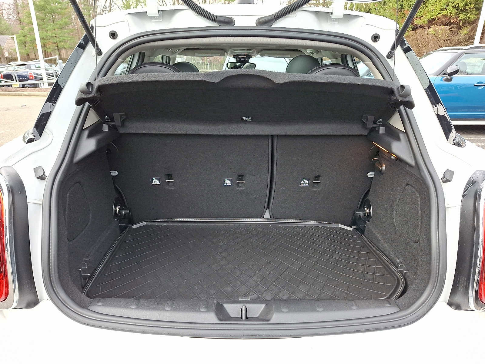 Certified 2023 MINI Cooper 4-Door Hardtop image 27