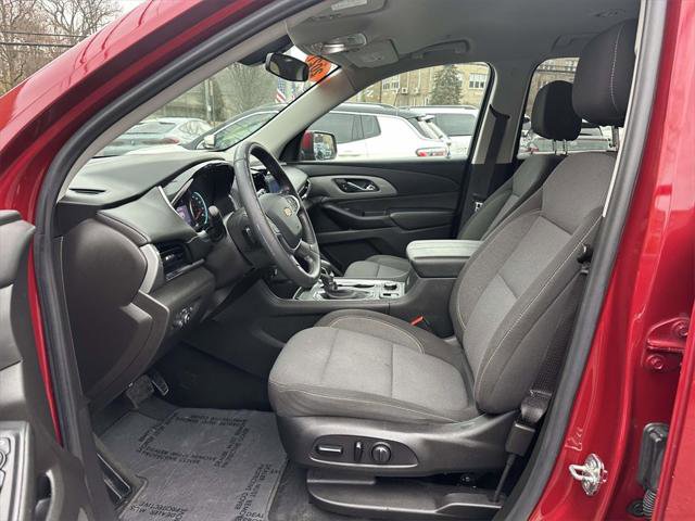 Used 2021 Chevrolet Traverse LT image 15