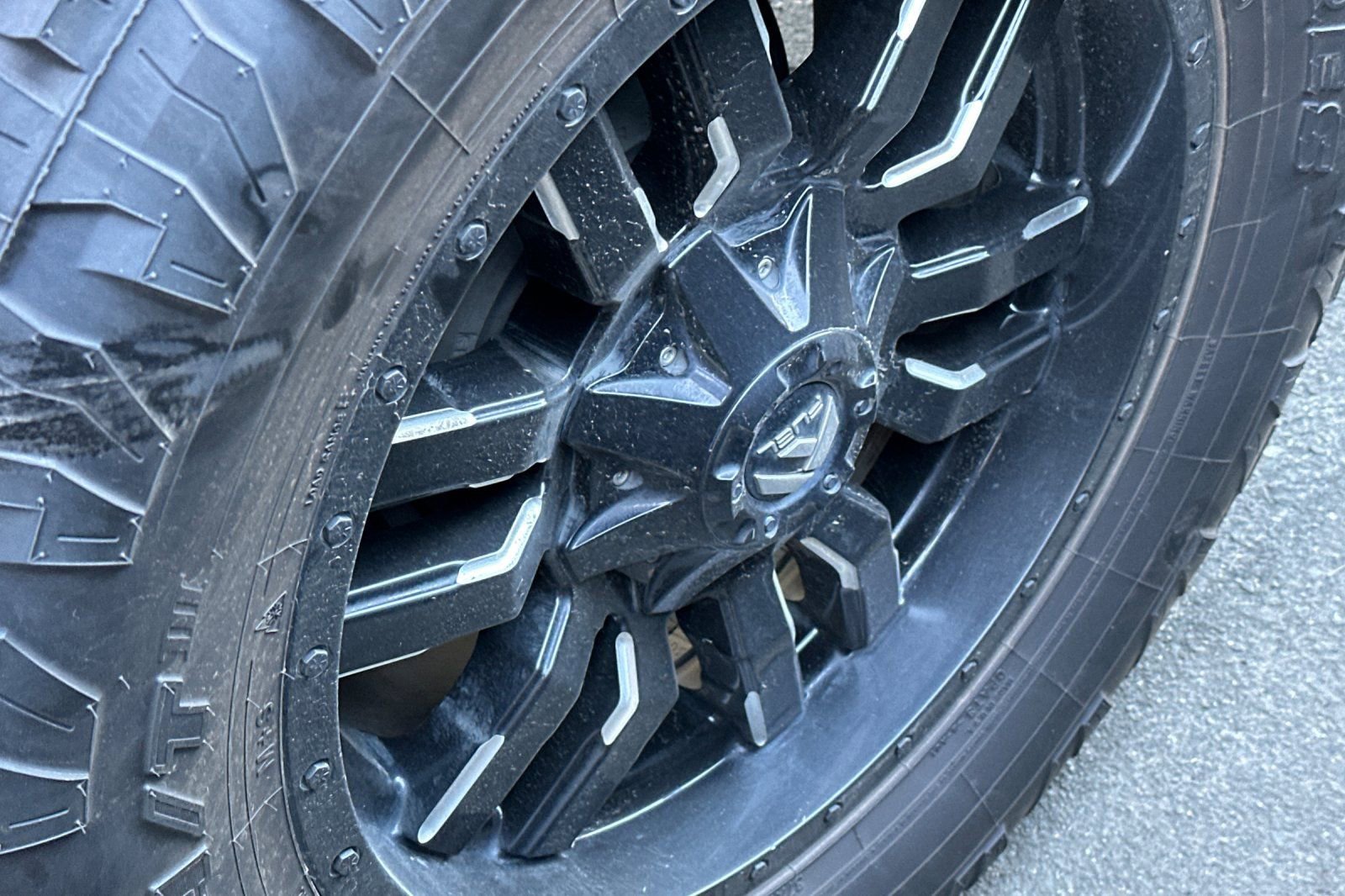 Used 2020 Chevrolet Silverado 3500 LTZ w/ LTZ Plus Package image 4