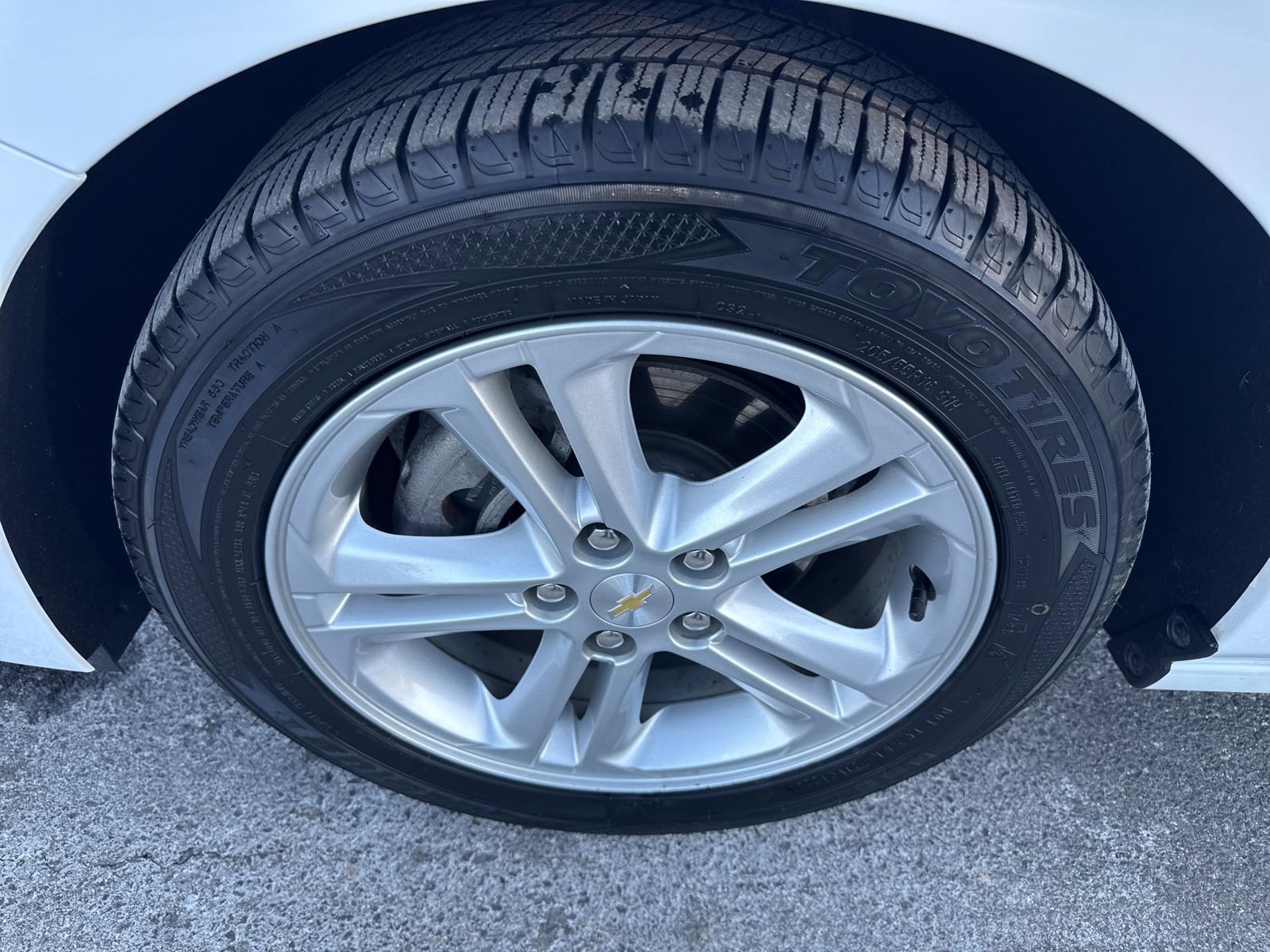 Used 2018 Chevrolet Cruze LT w/ Convenience Package image 11