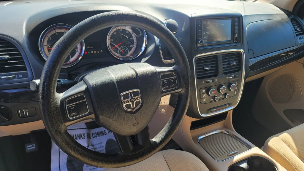 Used 2015 Dodge Grand Caravan SXT image 21