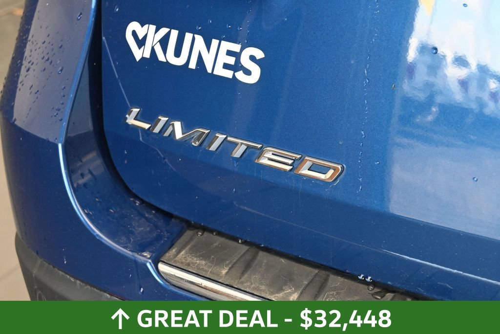 Used 2023 Ford Explorer Limited AWD/4WD image 13