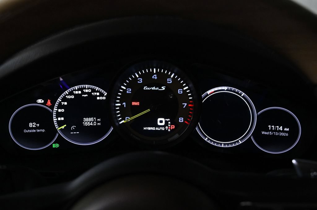 Certified 2023 Porsche Cayenne Turbo S AWD/4WD image 13