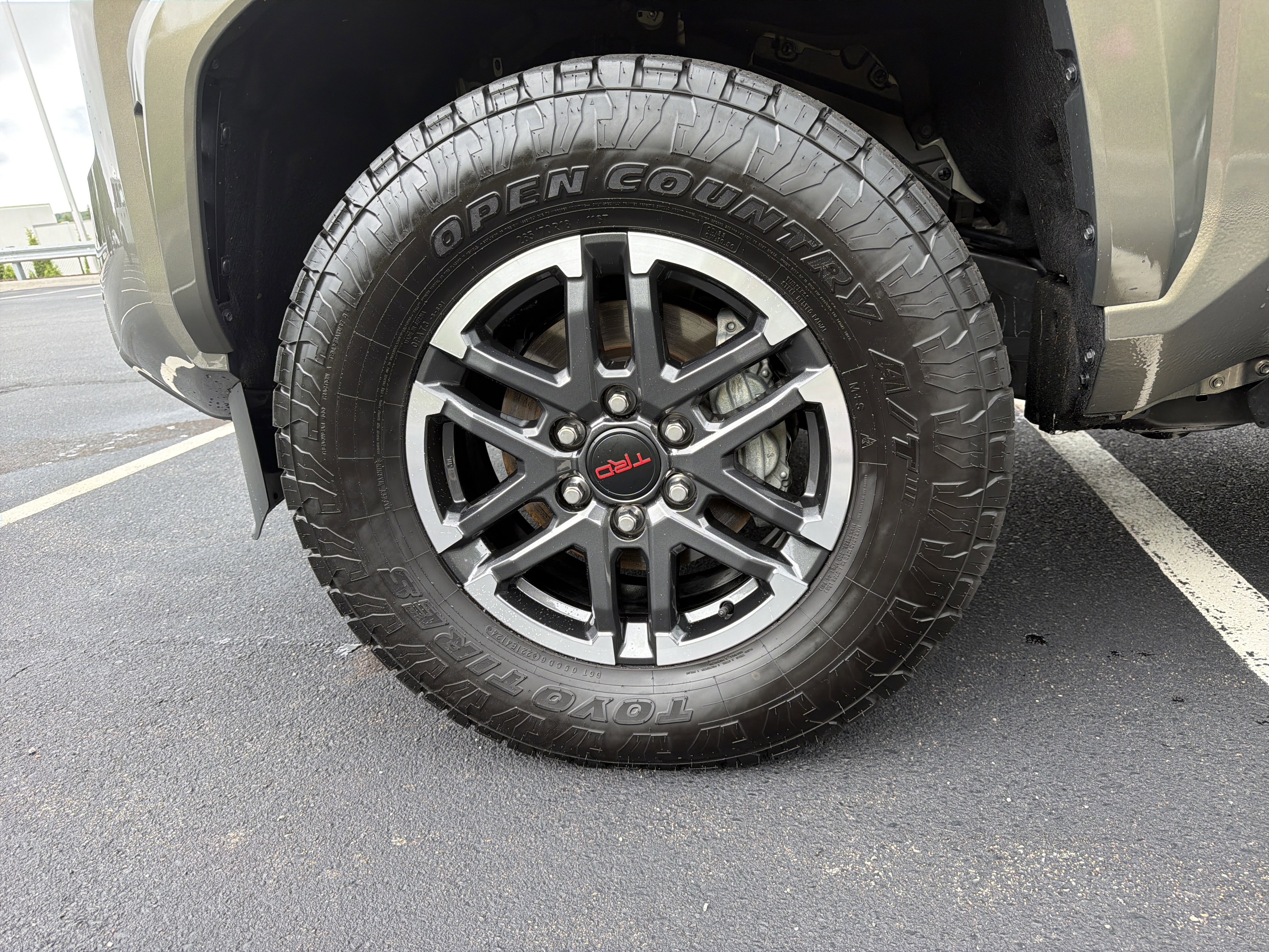 Used 2025 Toyota Tacoma TRD Sport AWD/4WD image 8