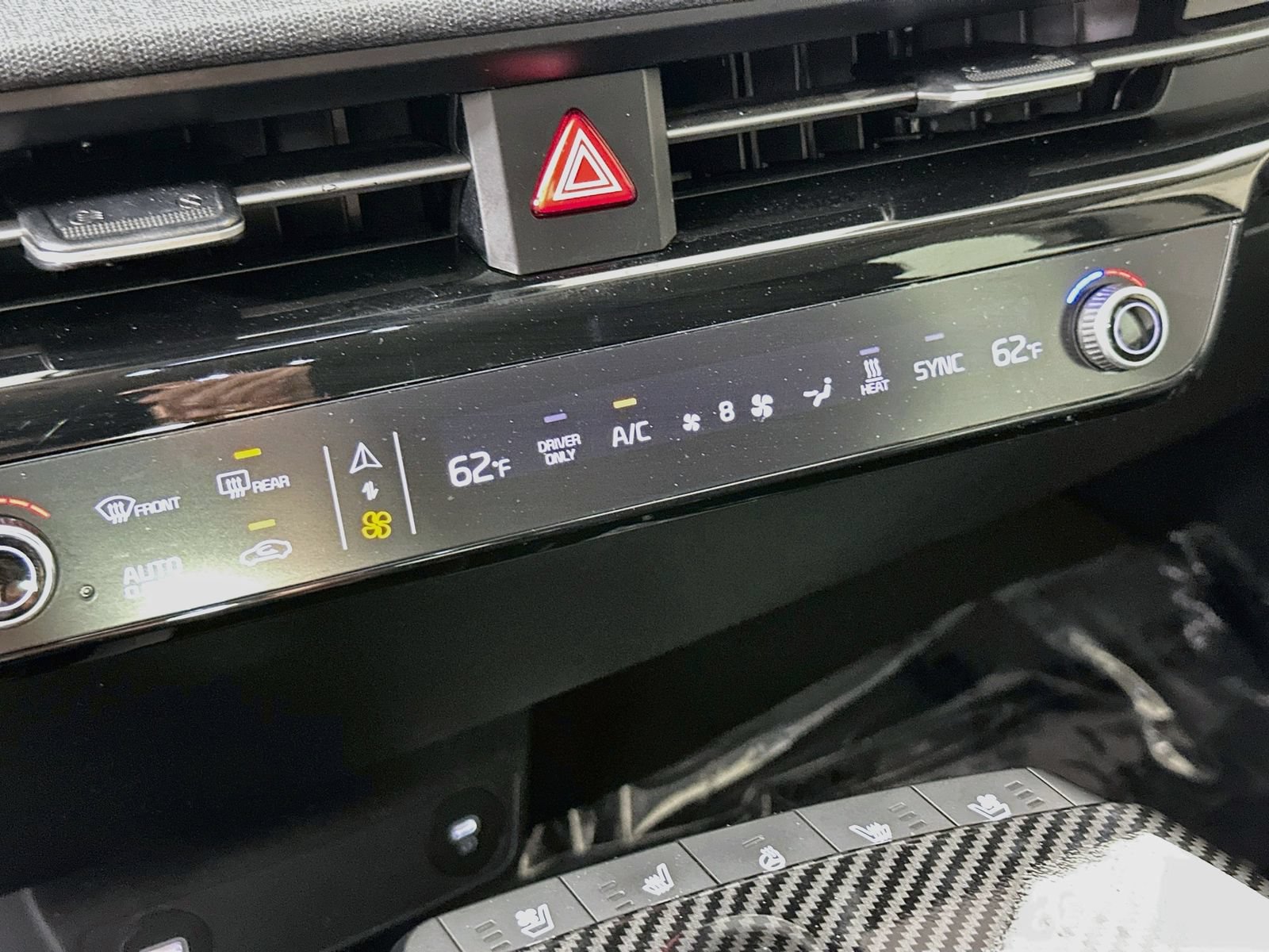 Used 2022 Kia EV6 Wind w/ Wind Technology Package AWD/4WD image 16