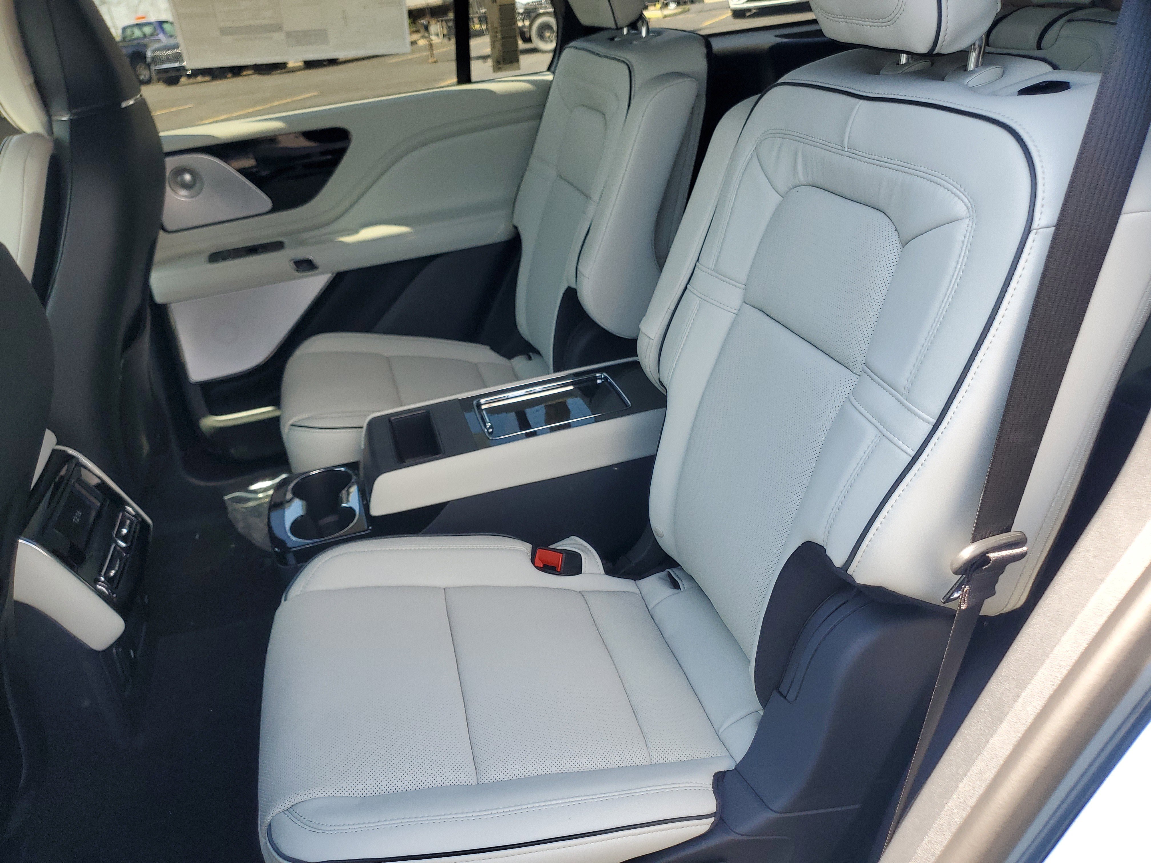 New 2026 Lincoln Aviator Black Label AWD/4WD image 24