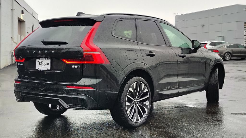 New 2026 Volvo XC60 B5 Ultra w/ Climate Package image 3