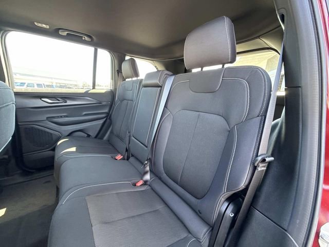 New 2026 Jeep Grand Cherokee Laredo AWD/4WD image 19