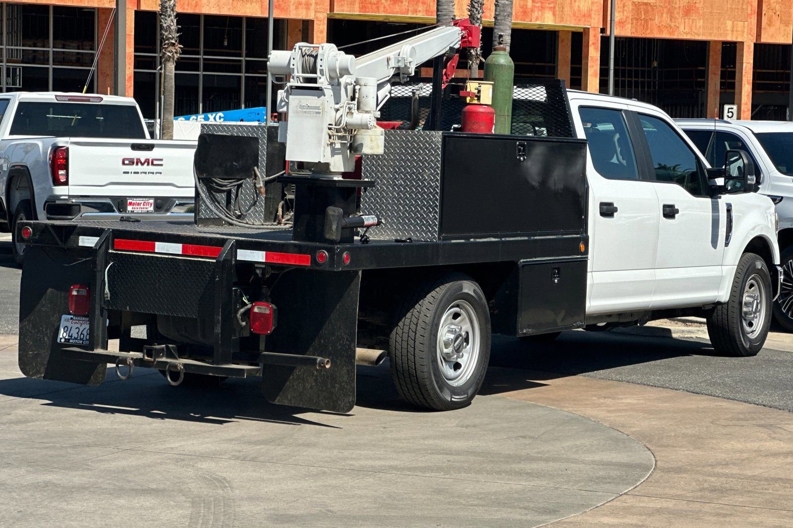 Used 2022 Ford F350 XL w/ Power Equipment Group image 4