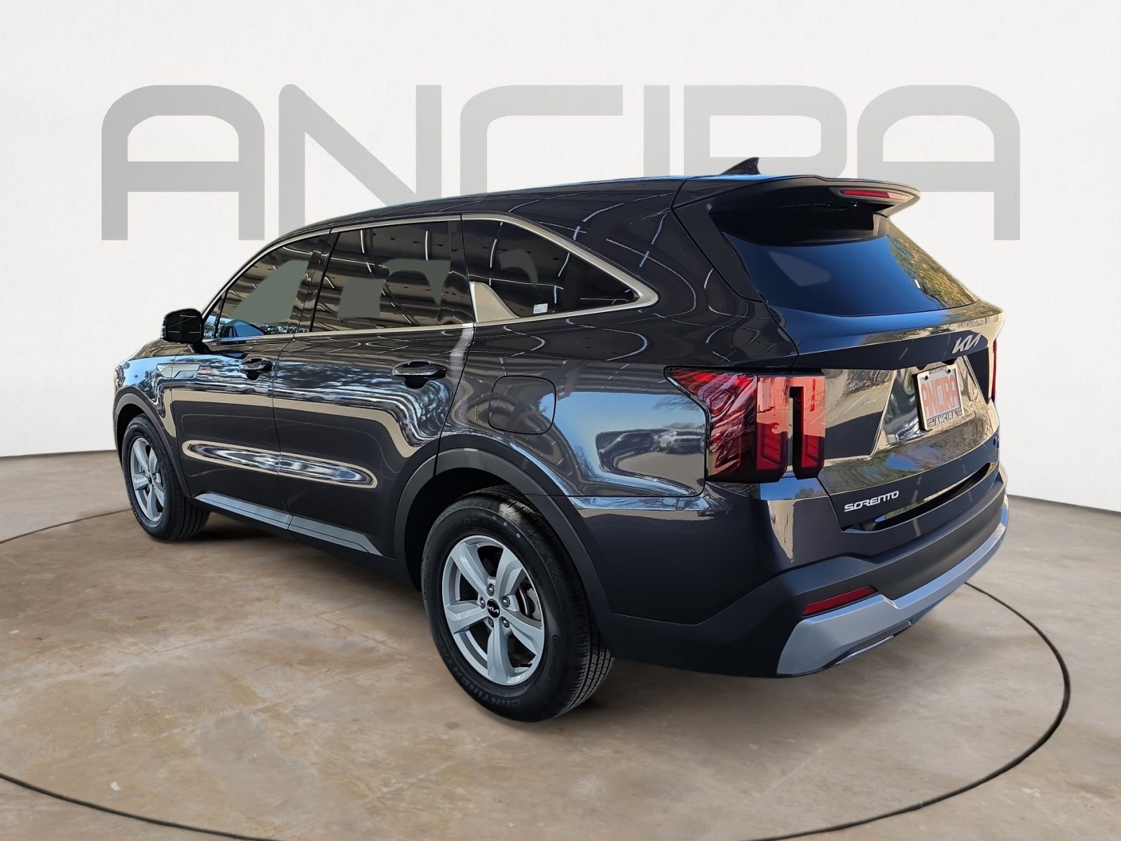 Certified 2025 Kia Sorento LX image 6