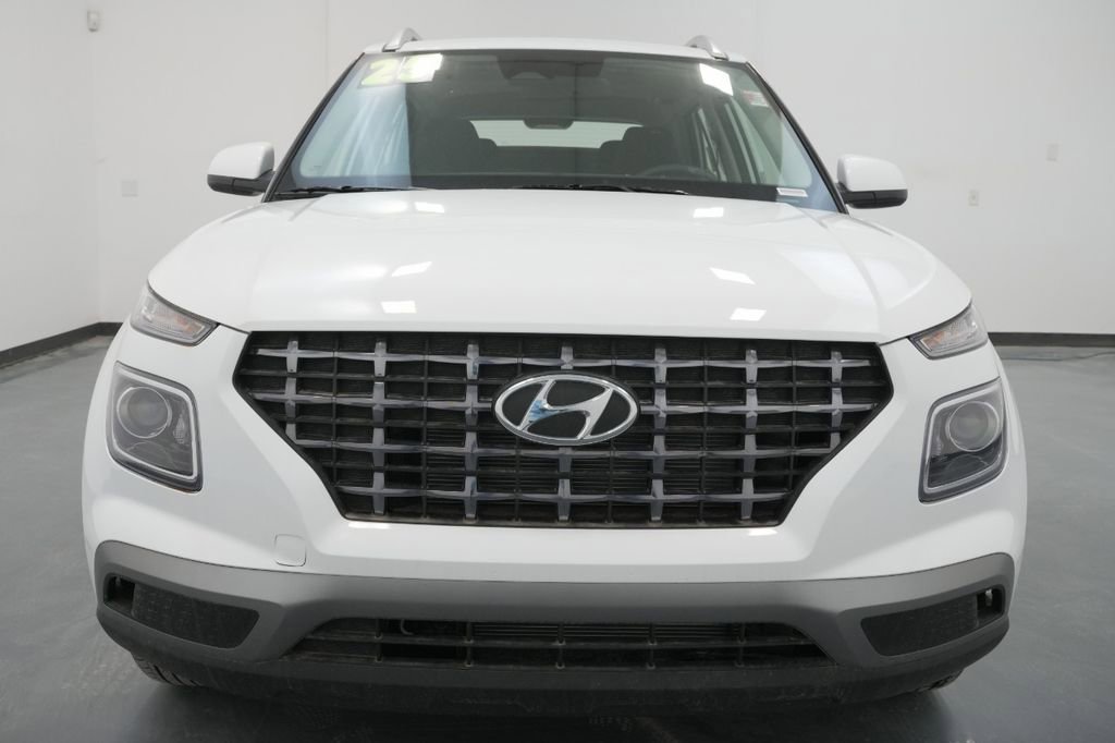 New 2025 Hyundai Venue SEL image 12