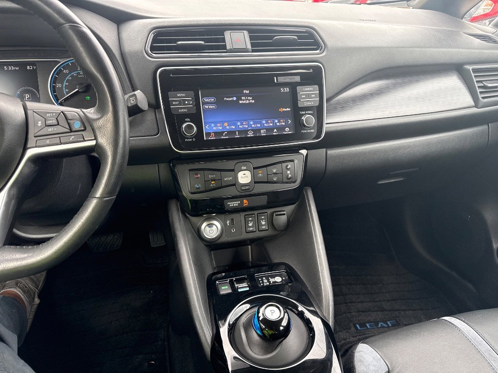 Used 2018 Nissan Leaf SL w/ SL Technology Package FWD image 14